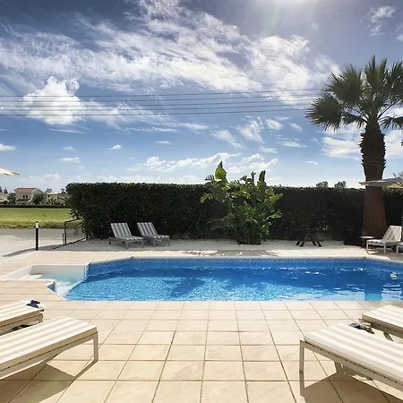 Silverline Villa Coral Bay