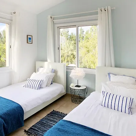 Silverline Coral Bay